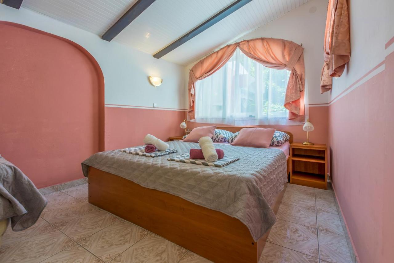 Apartmani Visnja Crikvenica Exterior photo
